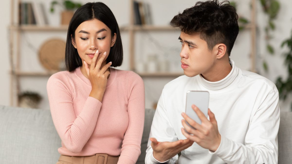 signs your wife is cheating on you
