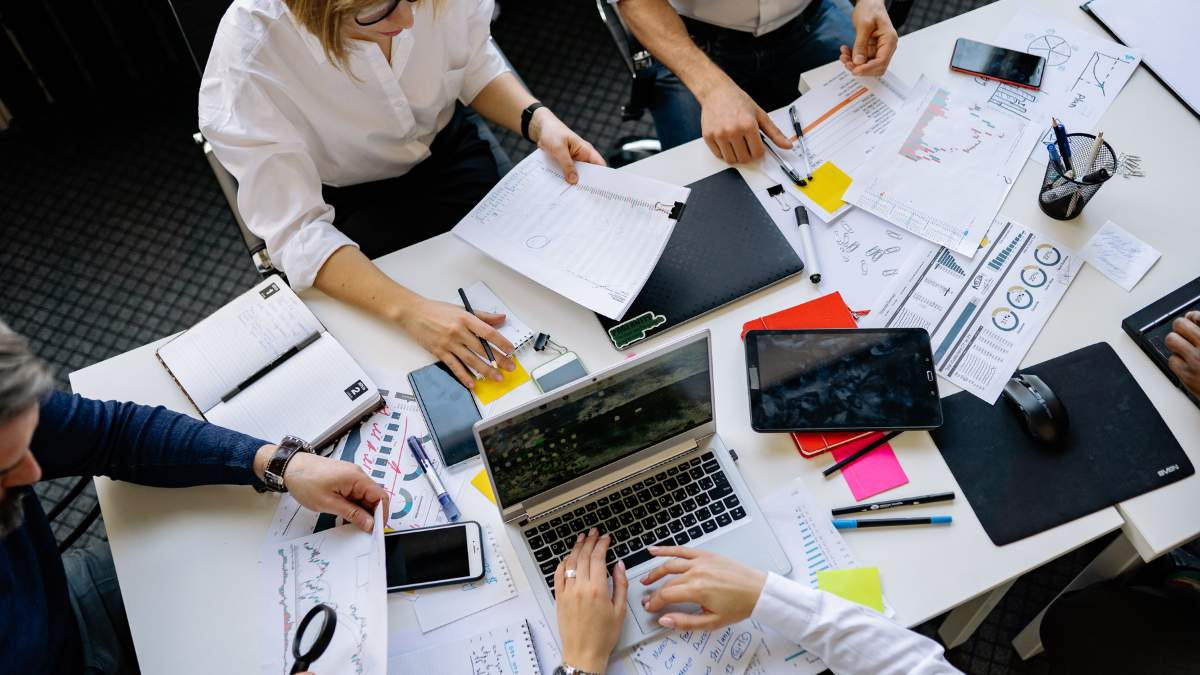 Tips to maintain a balance in professional life