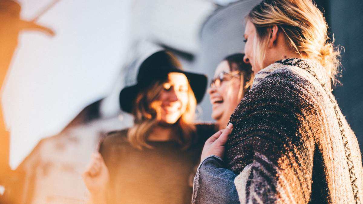 How to Make Friends? How to Win Friends And Influence People?